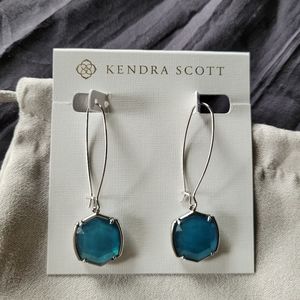 Kendra Scott earrings NWOT